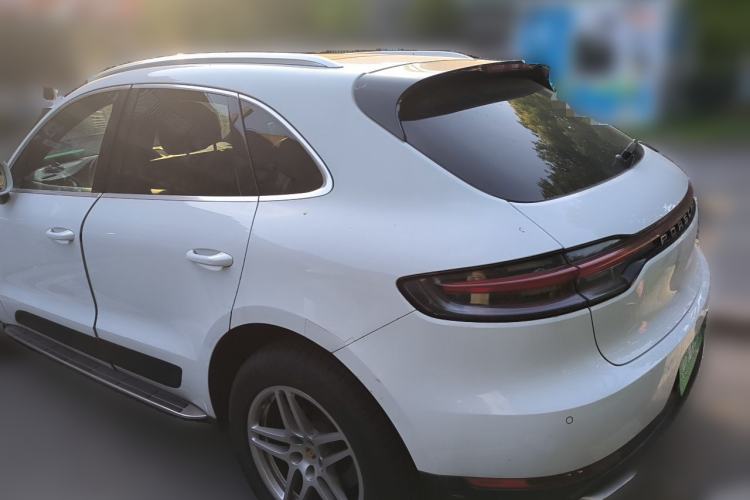 Used Porsche Macan 2018 Macan 2.0T Rear Left 45 Deg