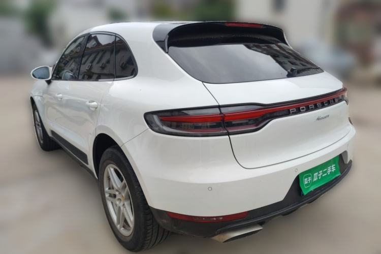 Used Porsche Macan 2018 Macan 2.0T Rear Left 45 Deg