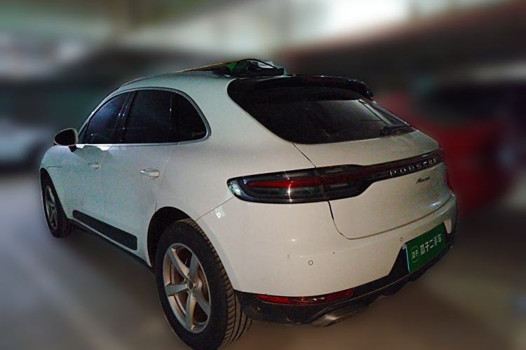 Used Porsche Macan 2018 Macan 2.0T Rear Left 45 Deg