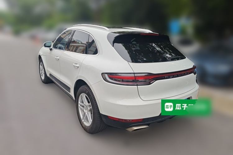 Used Porsche Macan 2018 Macan 2.0T Rear Left 45 Deg