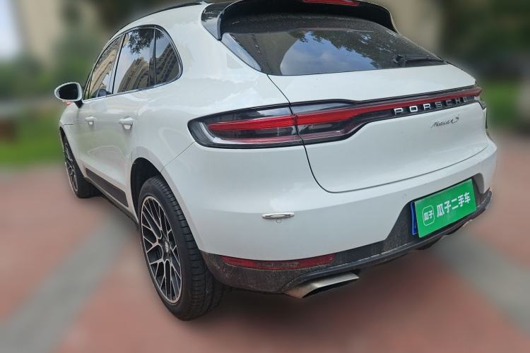 Used Porsche Macan 2018 Macan 2.0T Rear Left 45 Deg