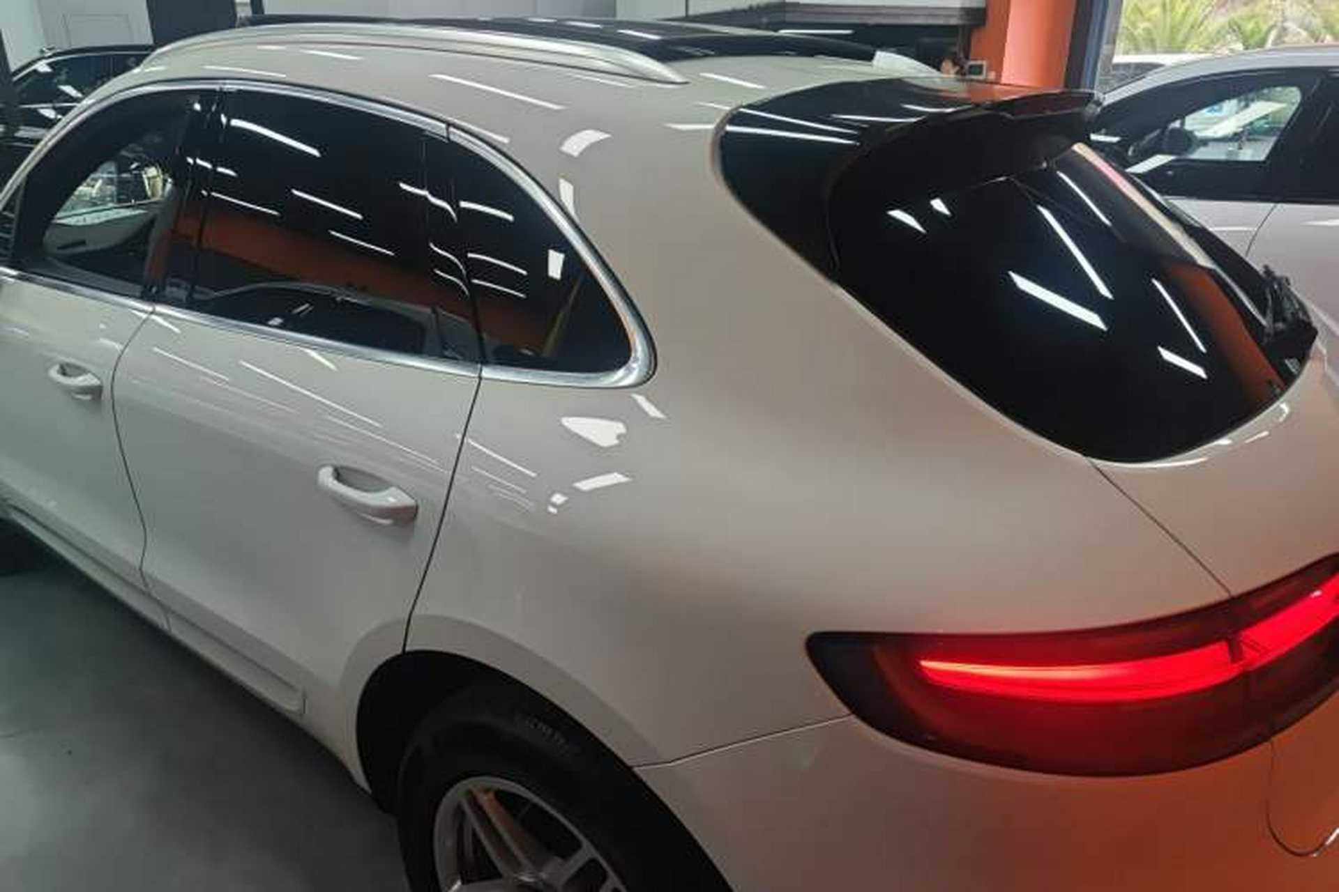 Used Porsche Macan 2018 Macan 2.0T Rear Left 45 Deg