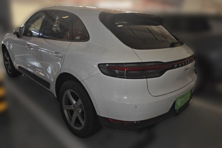 Used Porsche Macan 2018 Macan 2.0T Rear Left 45 Deg