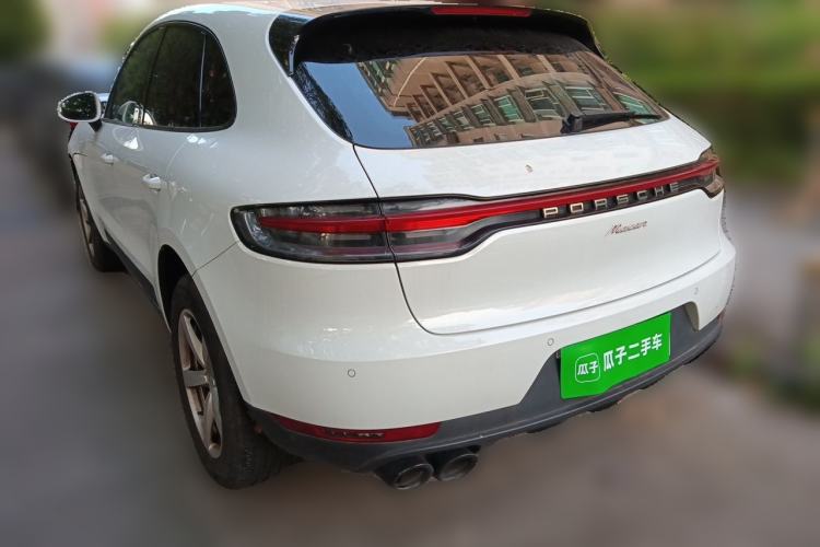 Used Porsche Macan 2018 Macan 2.0T Rear Left 45 Deg
