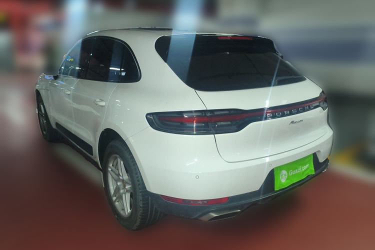 Used Porsche Macan 2018 Macan 2.0T Rear Left 45 Deg