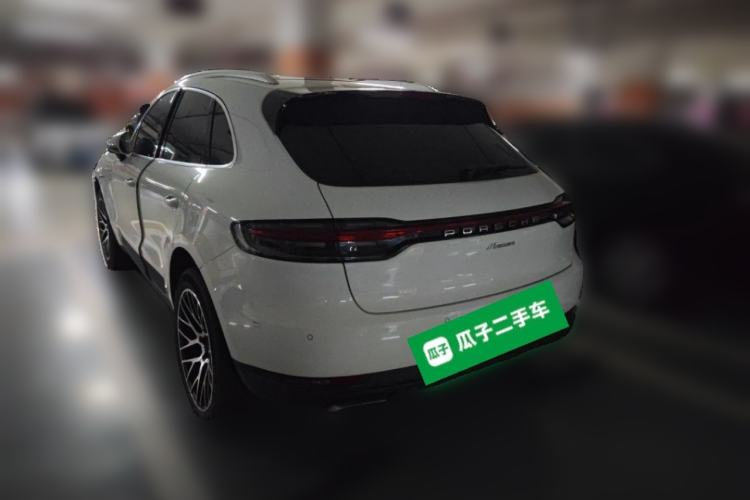 Used Porsche Macan 2018 Macan 2.0T Rear Left 45 Deg