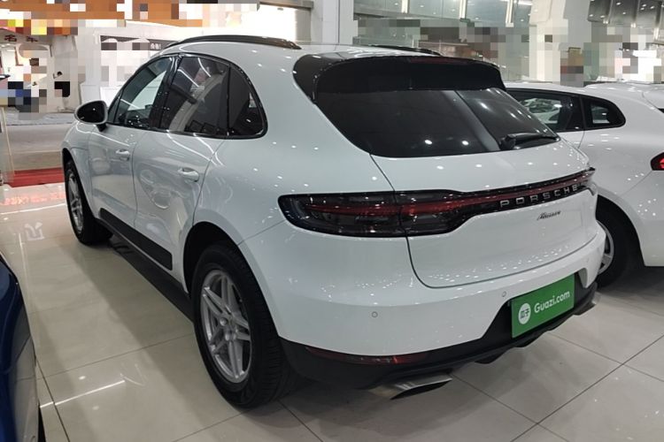Used Porsche Macan 2018 Macan 2.0T Rear Left 45 Deg