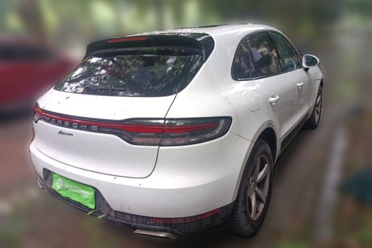 Used Porsche Macan 2018 Macan 2.0T Rear Right 45 Deg