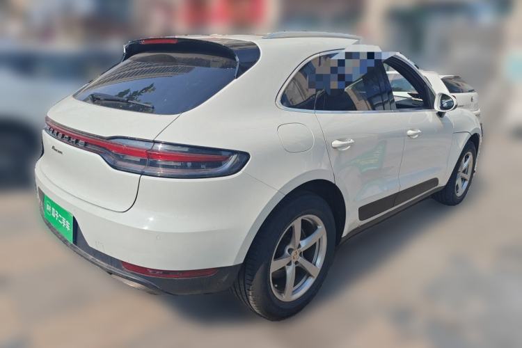Used Porsche Macan 2018 Macan 2.0T Rear Right 45 Deg