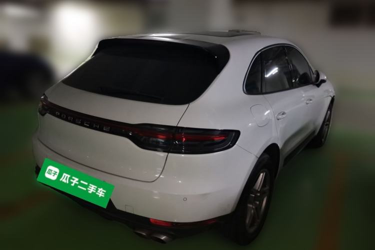 Used Porsche Macan 2018 Macan 2.0T Rear Right 45 Deg