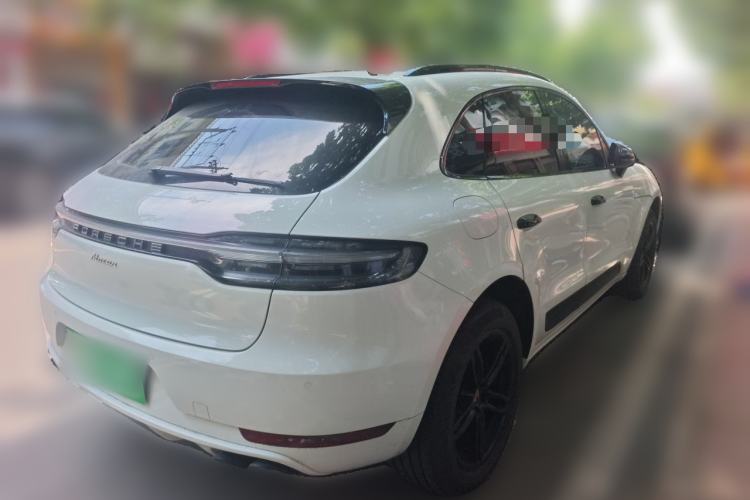 Used Porsche Macan 2018 Macan 2.0T Rear Right 45 Deg