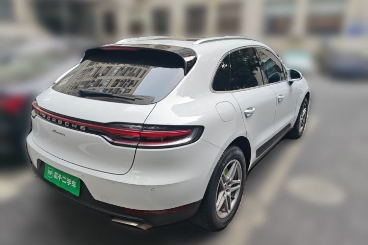 Used Porsche Macan 2018 Macan 2.0T Rear Right 45 Deg