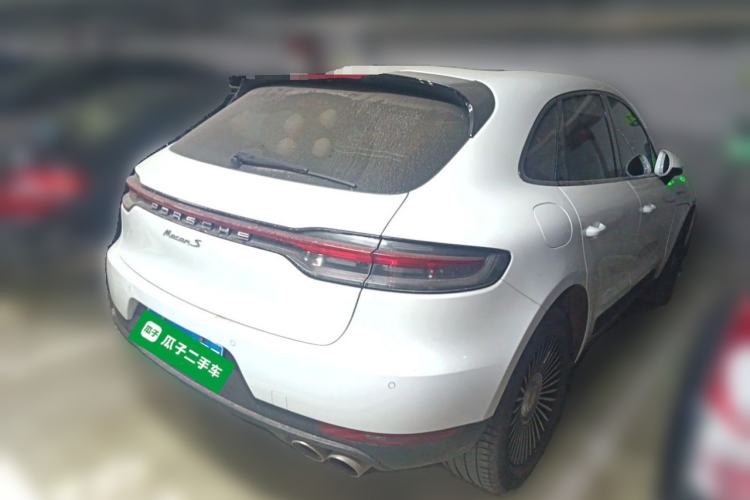Used Porsche Macan 2018 Macan 2.0T Rear Right 45 Deg