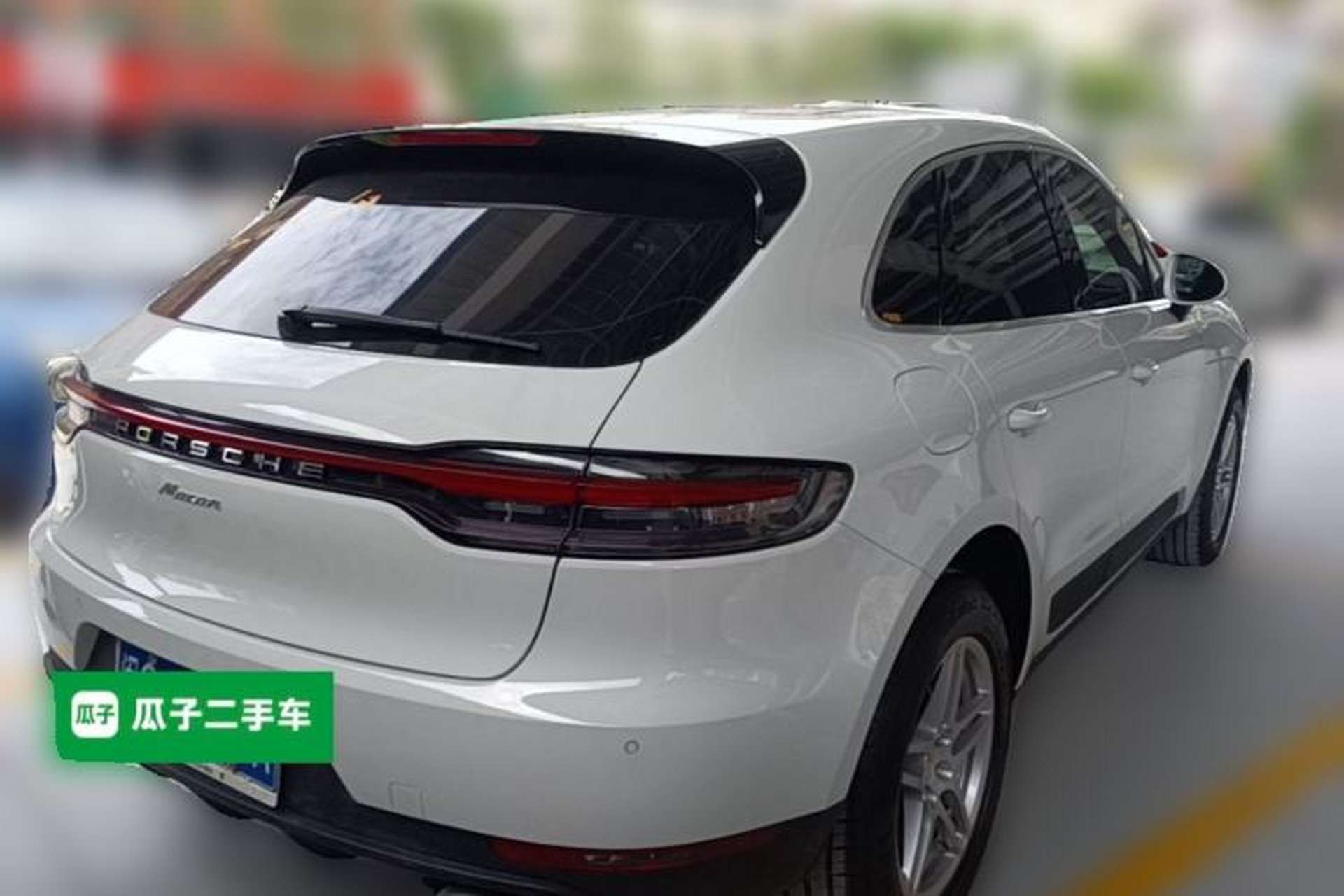 Used Porsche Macan 2018 Macan 2.0T Rear Right 45 Deg
