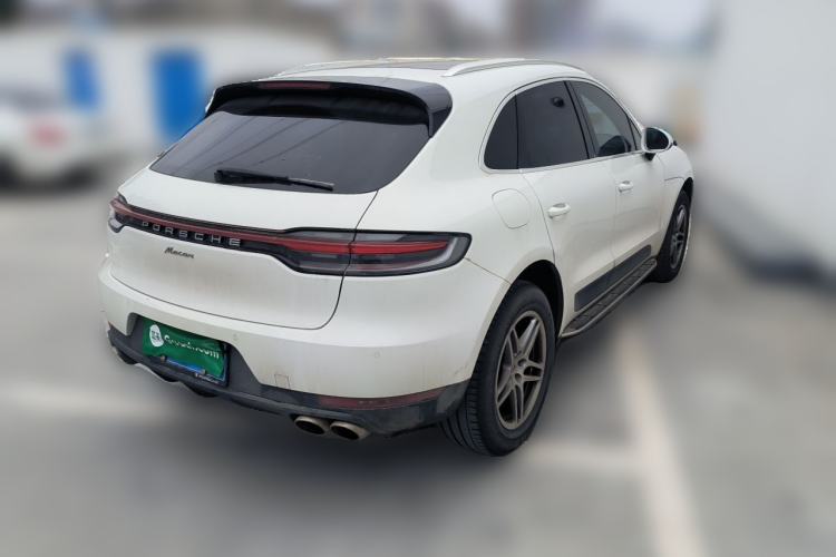 Used Porsche Macan 2018 Macan 2.0T Rear Right 45 Deg