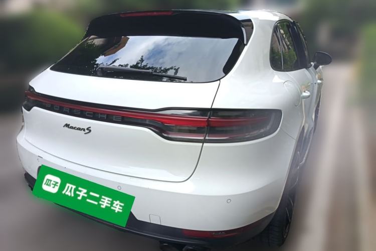 Used Porsche Macan 2018 Macan 2.0T Rear Right 45 Deg