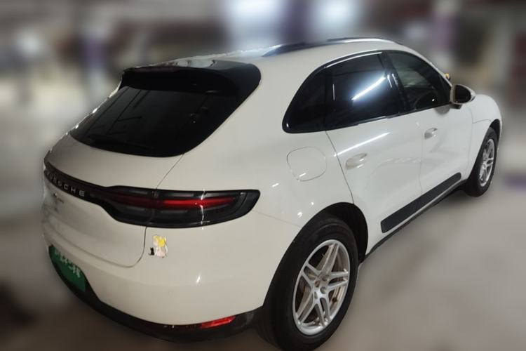 Used Porsche Macan 2018 Macan 2.0T Rear Right 45 Deg
