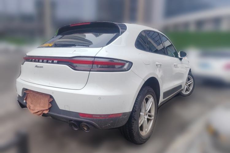 Used Porsche Macan 2018 Macan 2.0T Rear Right 45 Deg