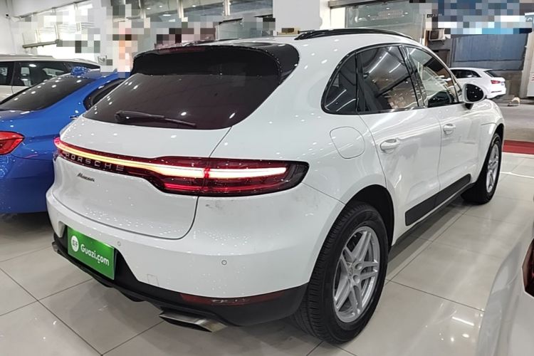 Used Porsche Macan 2018 Macan 2.0T Rear Right 45 Deg