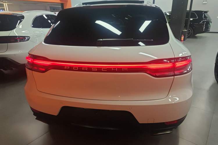 Used Porsche Macan 2018 Macan 2.0T Rear