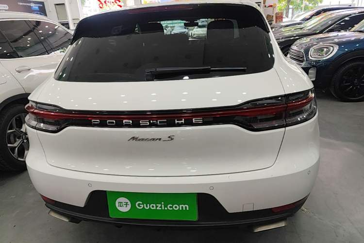 Used Porsche Macan 2018 Macan 2.0T Rear