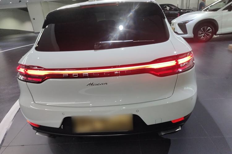 Used Porsche Macan 2018 Macan 2.0T Rear