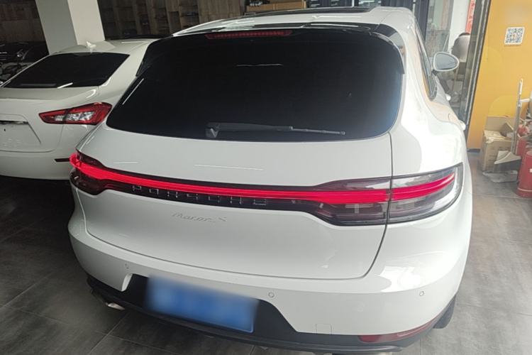 Used Porsche Macan 2018 Macan 2.0T Rear