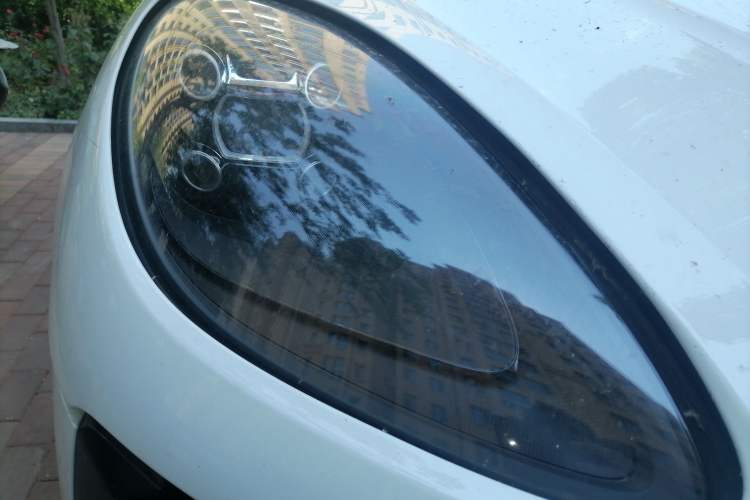 Used Porsche Macan 2018 Macan 2.0T Right Front Headlight