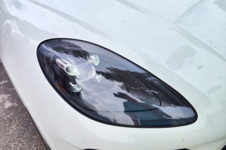 Used Porsche Macan 2018 Macan 2.0T Right Front Headlight