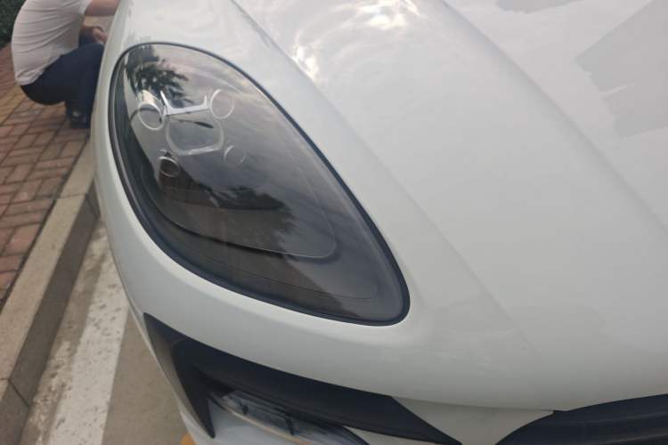 Used Porsche Macan 2018 Macan 2.0T Right Front Headlight
