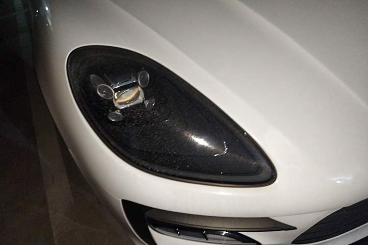 Used Porsche Macan 2018 Macan 2.0T Right Front Headlight