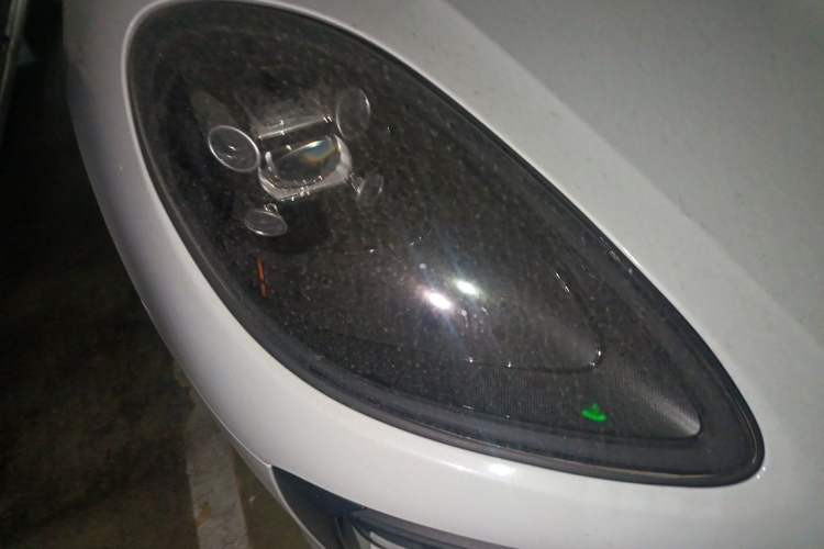Used Porsche Macan 2018 Macan 2.0T Right Front Headlight
