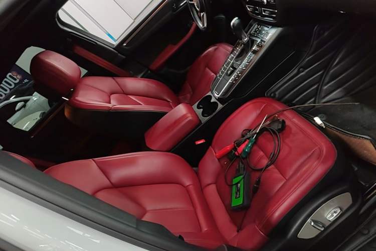 Used Porsche Macan 2018 Macan 2.0T Right Front Seat