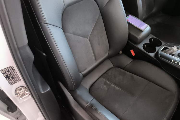 Used Porsche Macan 2018 Macan 2.0T Right Front Seat