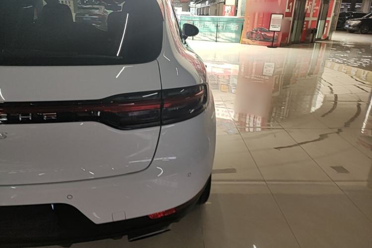 Used Porsche Macan 2018 Macan 2.0T Right Rear Taillight