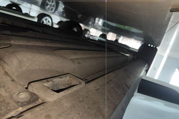 Used Porsche Macan 2018 Macan 2.0T Right Side Sill