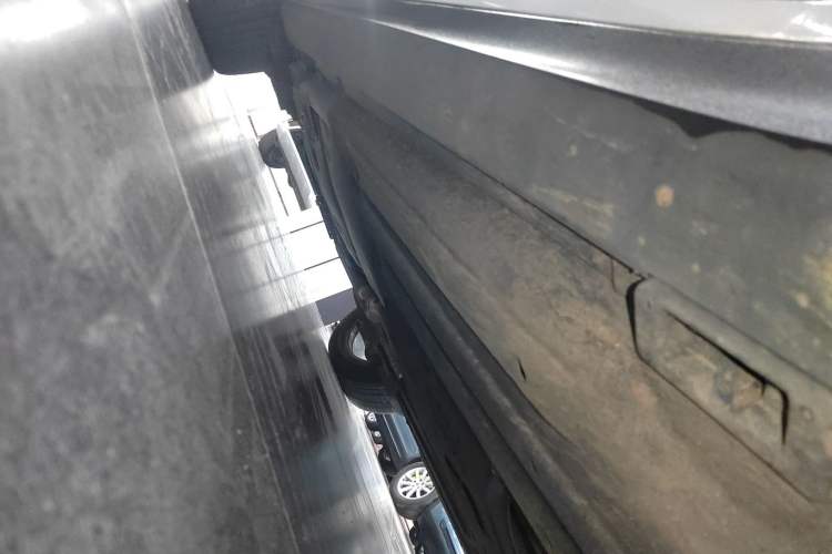 Used Porsche Macan 2018 Macan 2.0T Right Side Sill