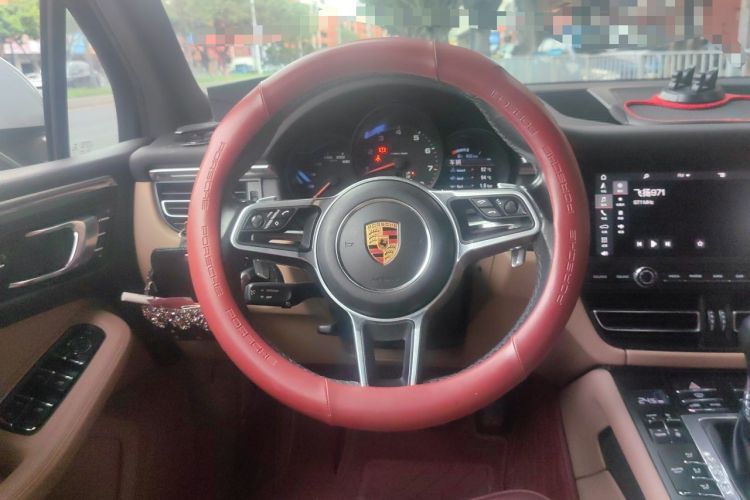 Used Porsche Macan 2018 Macan 2.0T Steering Wheel