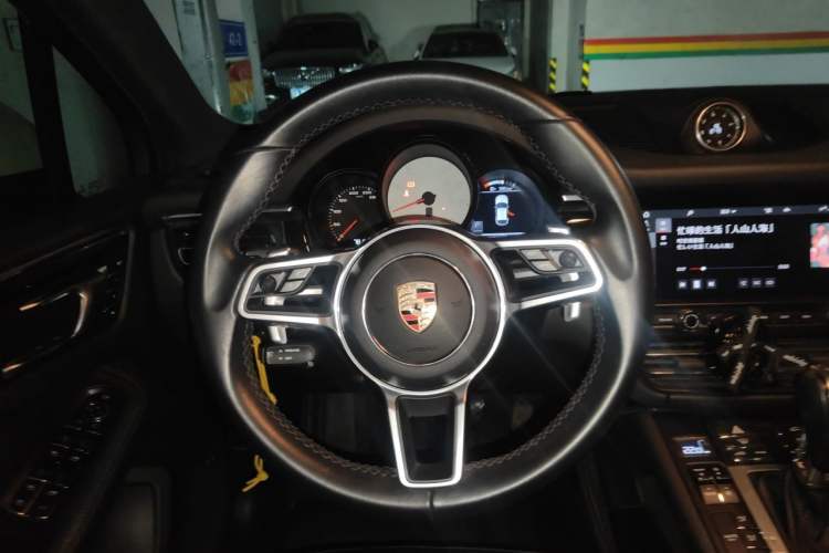 Used Porsche Macan 2018 Macan S 3.0T Steering Wheel