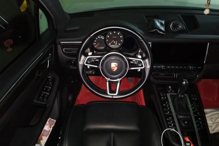 Used Porsche Macan 2018 Macan 2.0T Steering Wheel