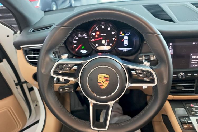Used Porsche Macan 2018 Macan 2.0T Steering Wheel