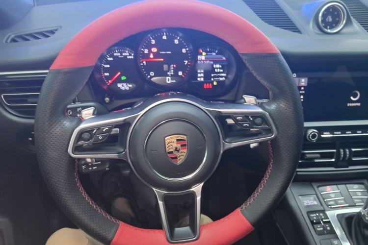 Used Porsche Macan 2018 Macan 2.0T Steering Wheel