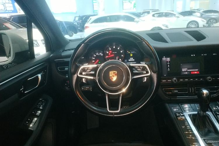 Used Porsche Macan 2018 Macan 2.0T Steering Wheel