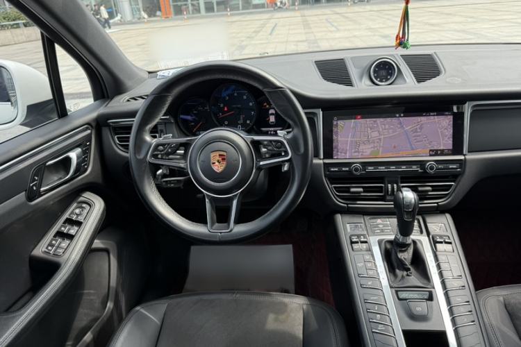 Used Porsche Macan 2018 Macan 2.0T Steering Wheel