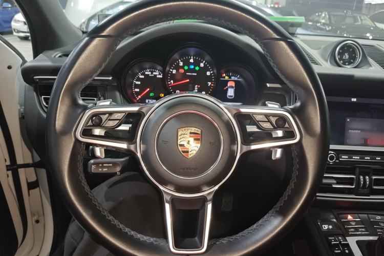 Used Porsche Macan 2018 Macan 2.0T Steering Wheel