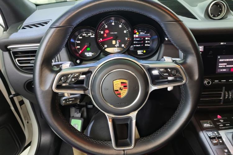 Used Porsche Macan 2018 Macan 2.0T Steering Wheel