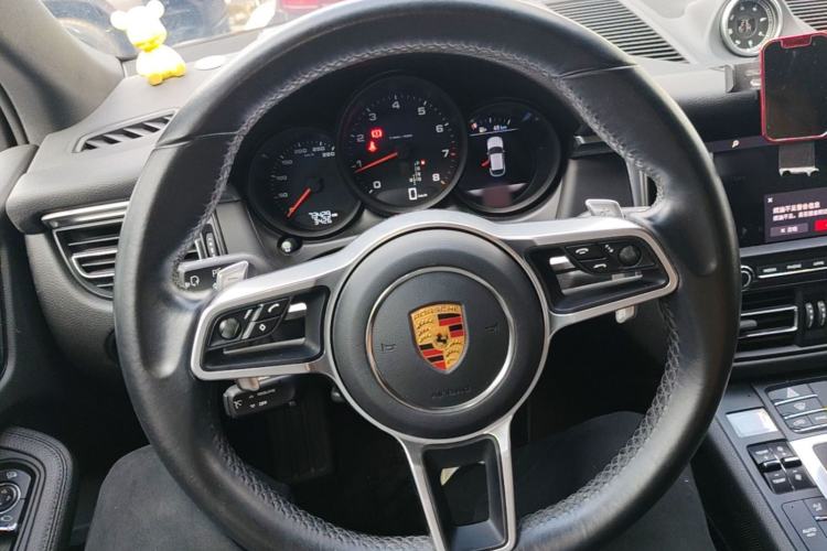 Used Porsche Macan 2018 Macan 2.0T Steering Wheel