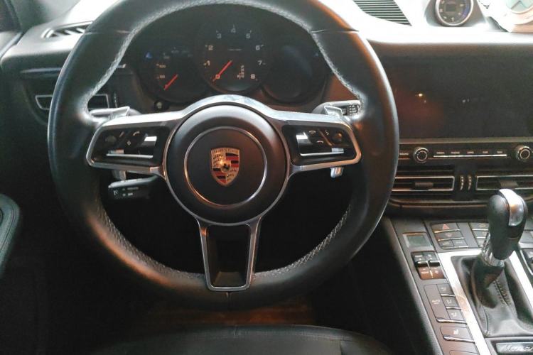 Used Porsche Macan 2018 Macan 2.0T Steering Wheel