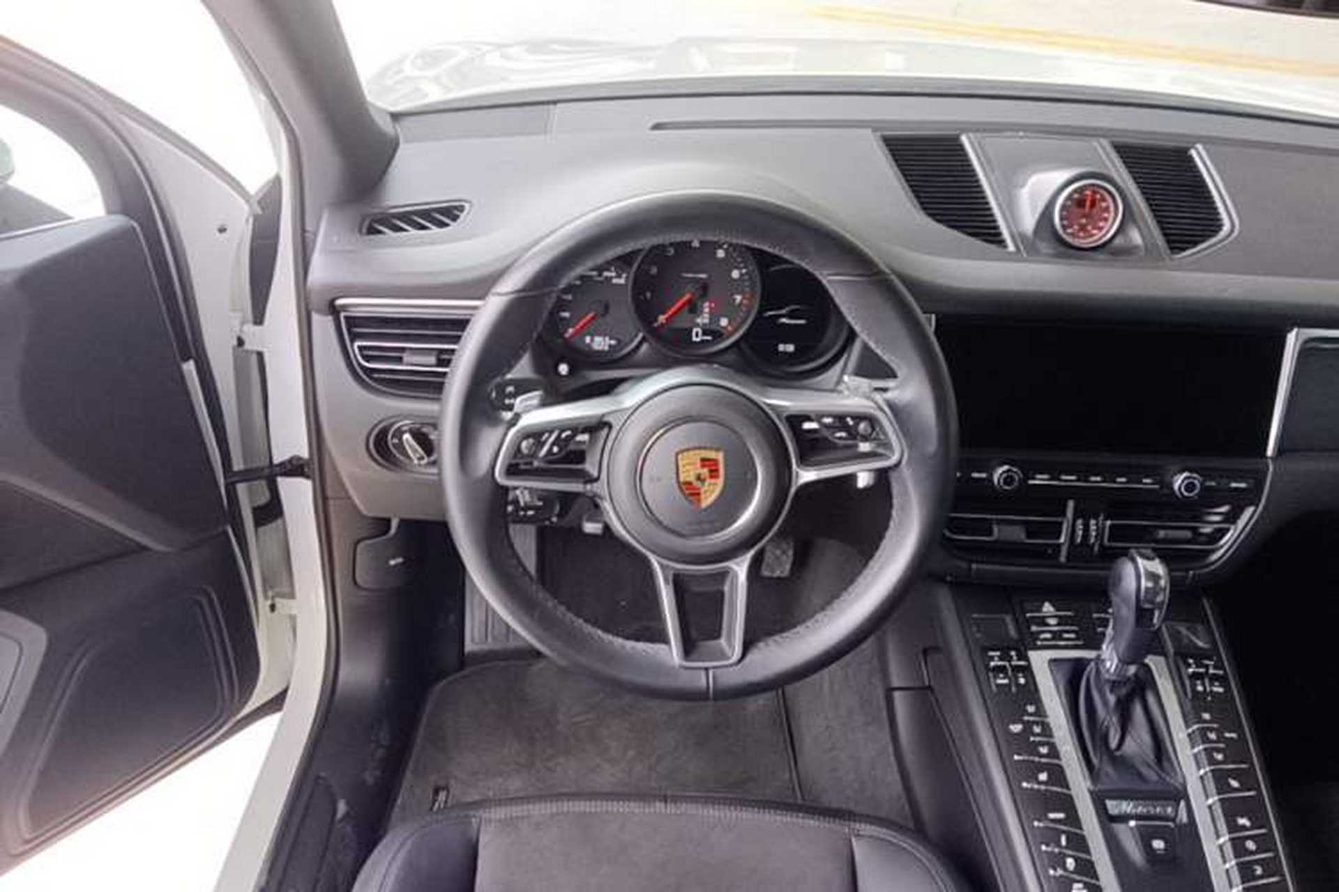 Used Porsche Macan 2018 Macan 2.0T Steering Wheel