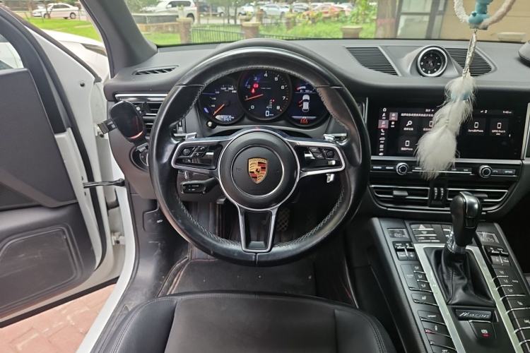 Used Porsche Macan 2018 Macan 2.0T Steering Wheel